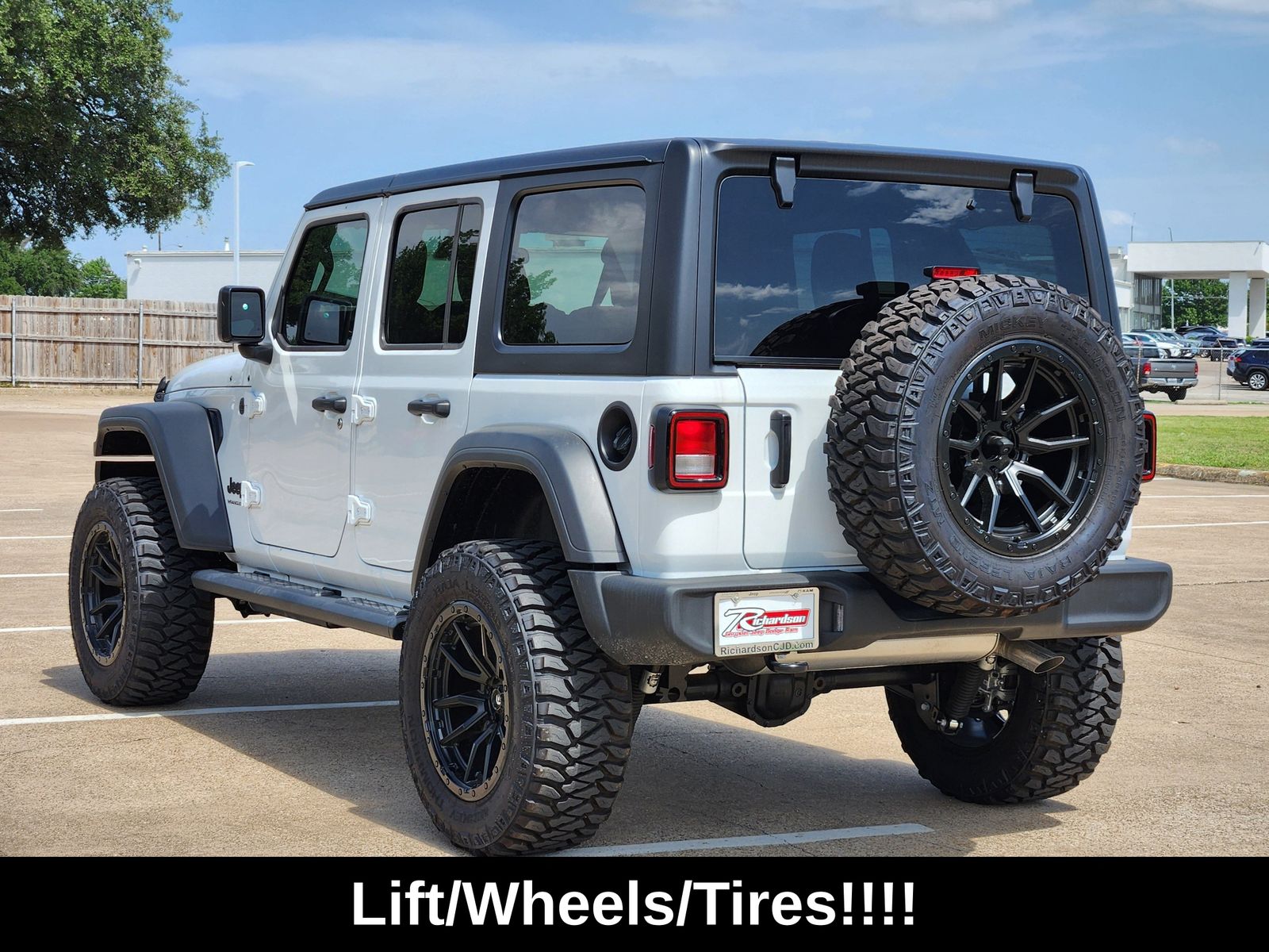 New 2026 Bright White Jeep 4-DOOR SPORT S image 4