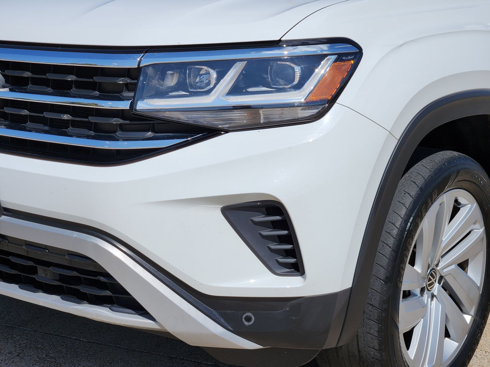 Used 2022 Pure White Volkswagen 2.0T SE w/Technology image 10