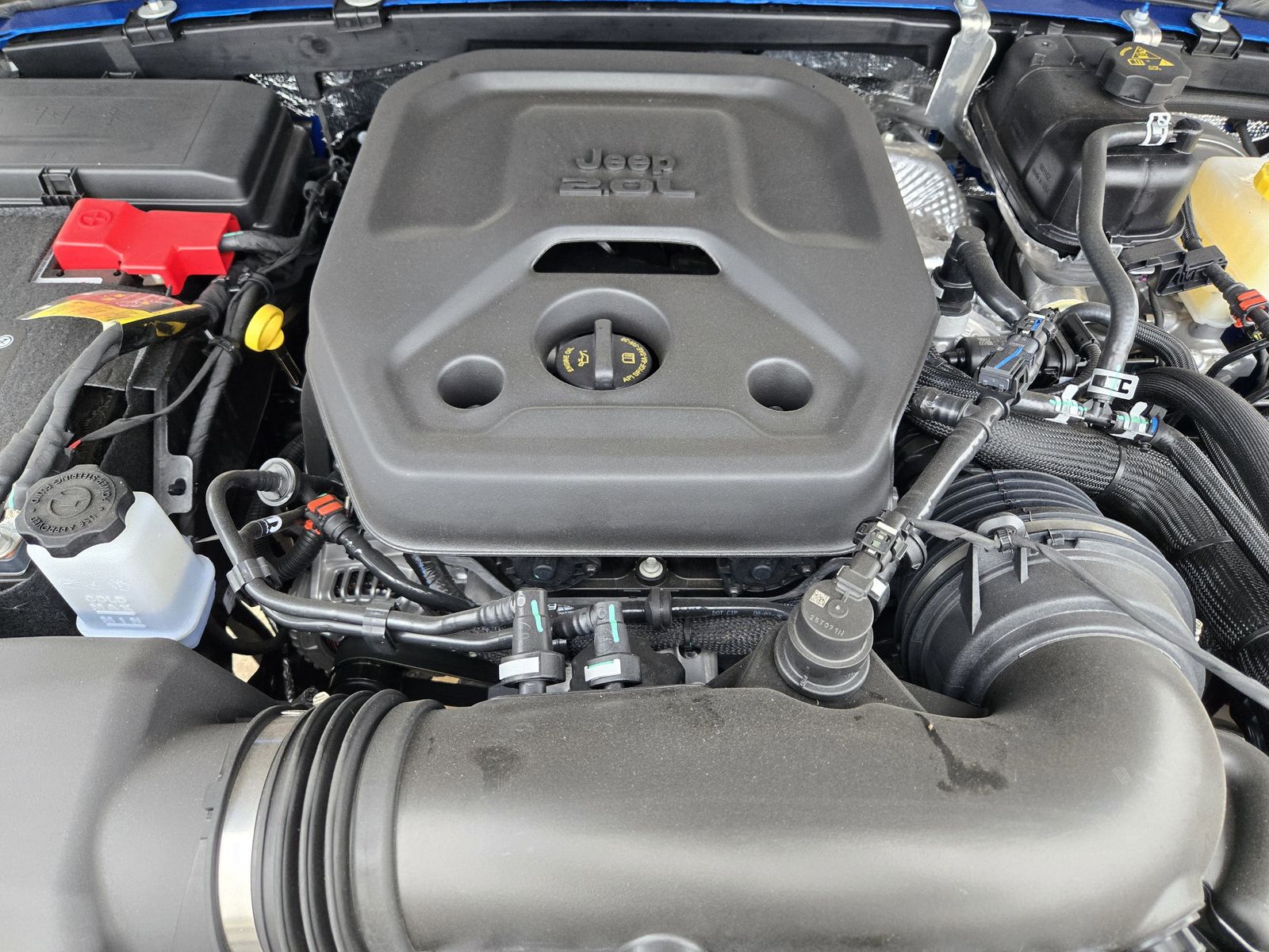 New 2026 Hydro Blue Pearlcoat Jeep 4-DOOR SPORT S image 32