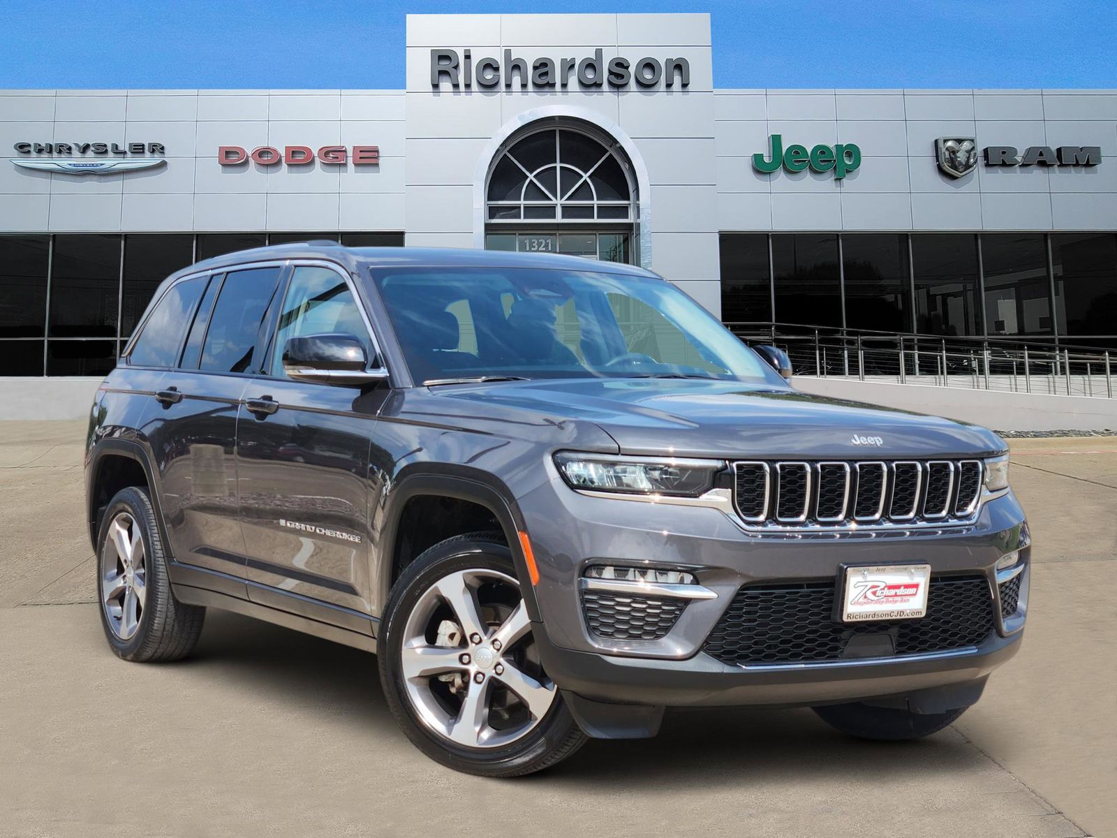 2023 Jeep Grand Cherokee Limited 4x4's photo