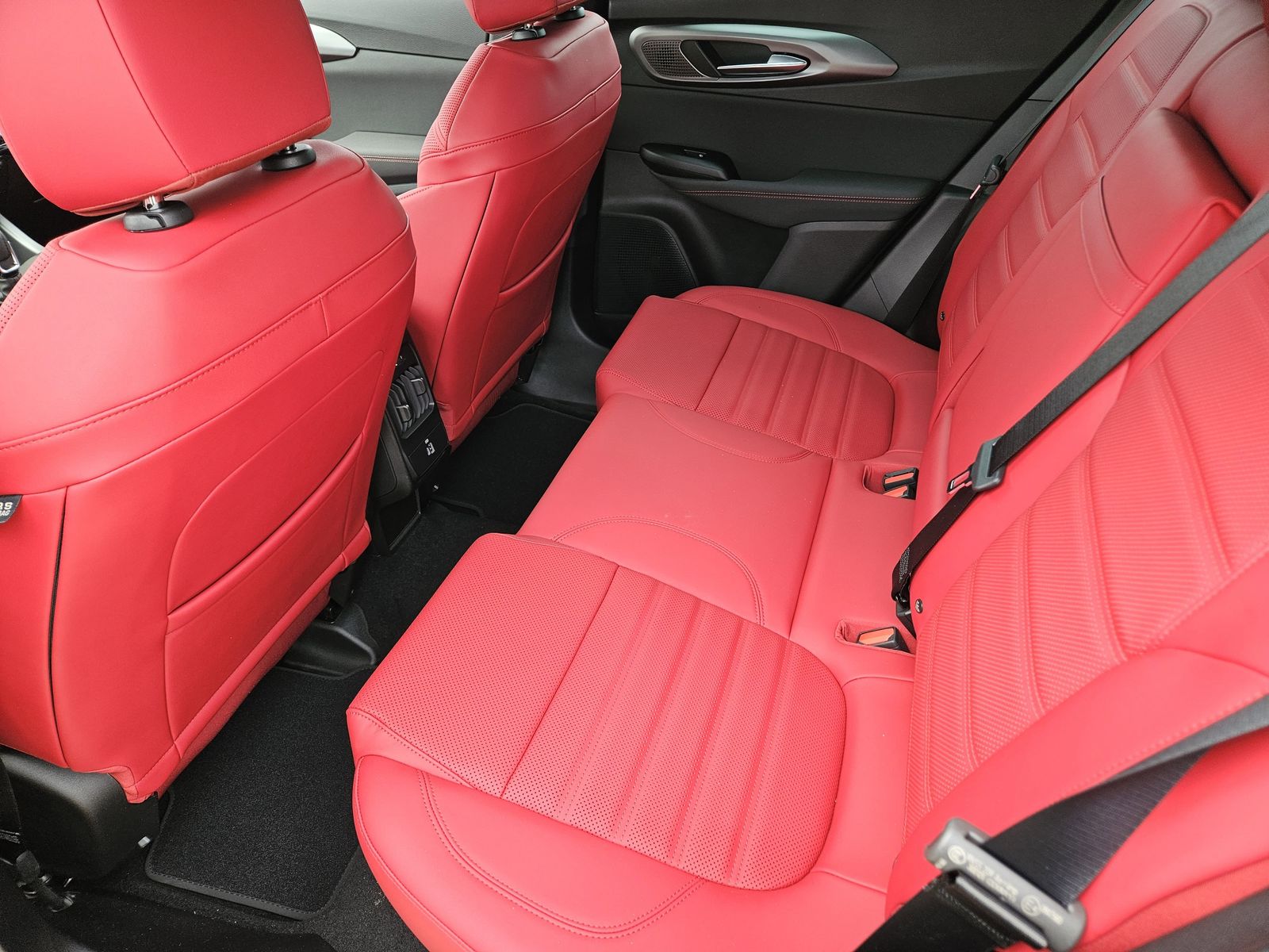 New 2025 Gray Cray Dodge R/T PLUS EAWD image 32