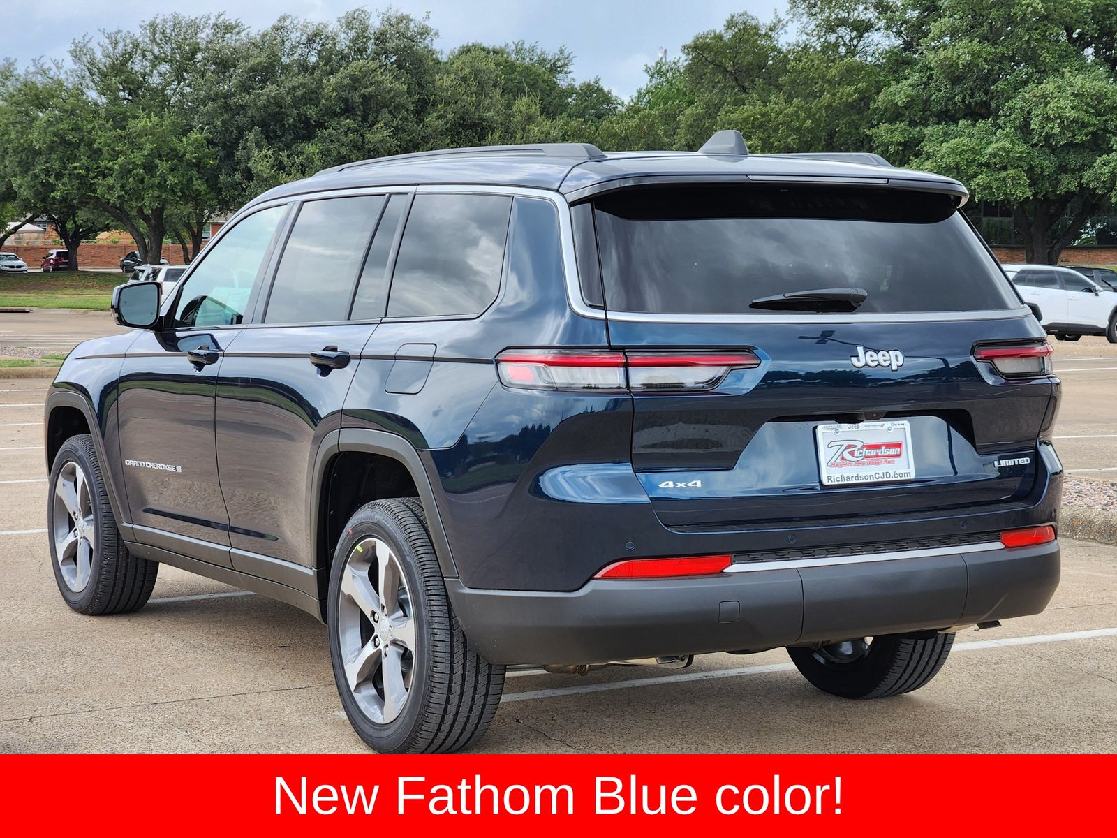 New 2026 Fathom Blue Pearlcoat Jeep L LIMITED 4X4 image 4