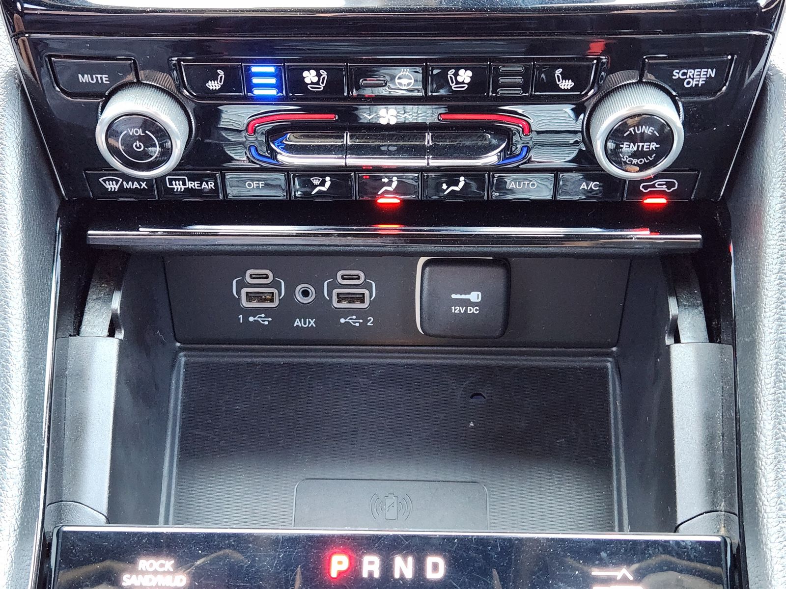 Used 2022 Bright White Jeep Overland image 28