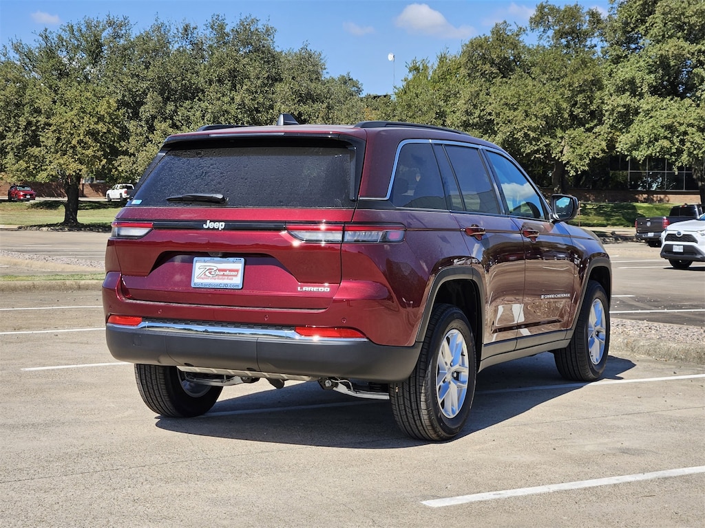 New 2025 Jeep Grand Cherokee LAREDO X 4X2 Sport Utility