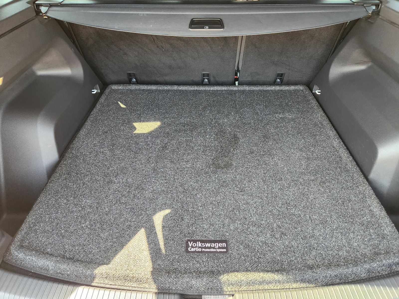 Used 2022 Pure White Volkswagen 2.0T SE w/Technology image 40