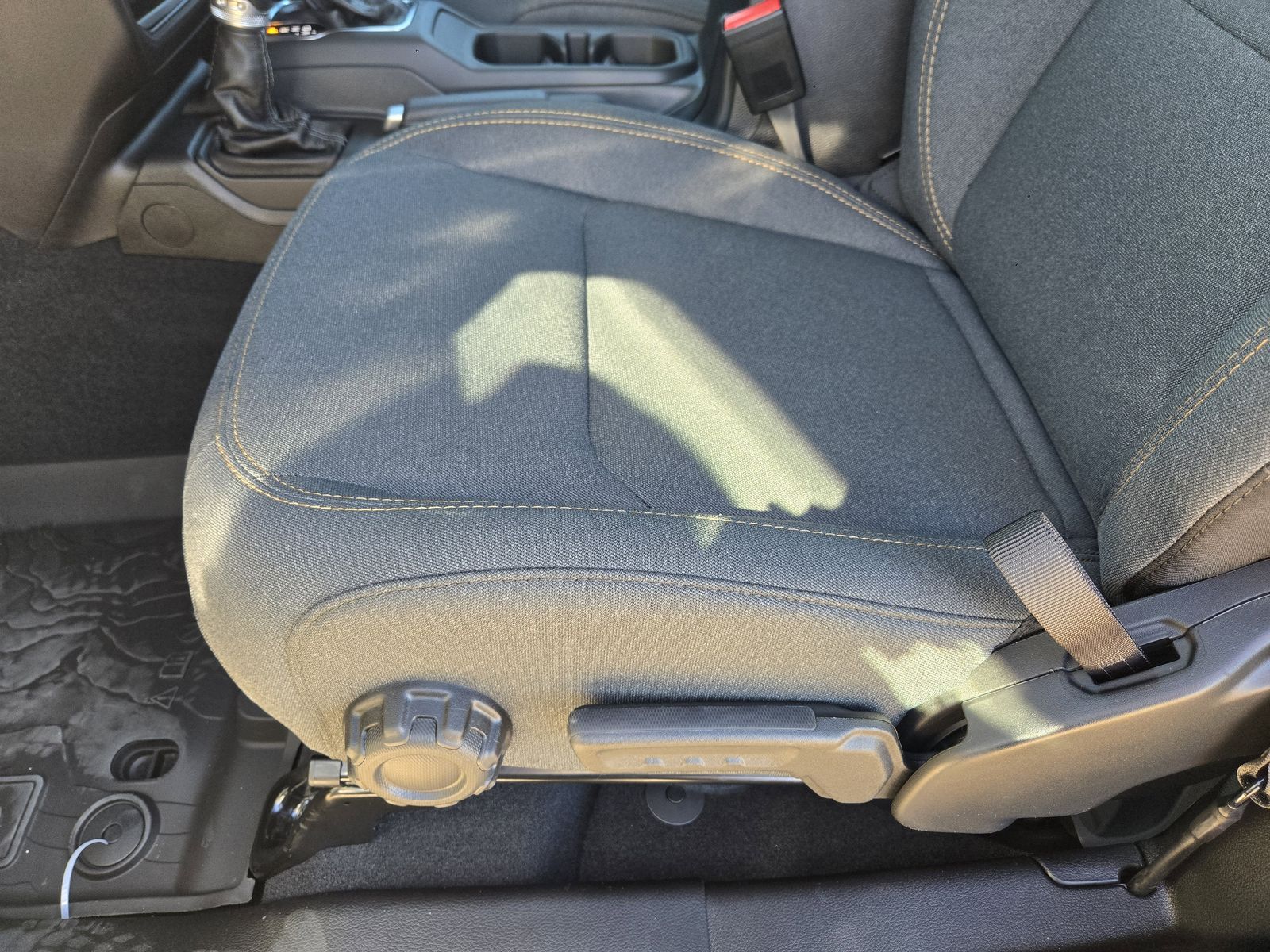 New 2026 41 Jeep 2-DOOR SPORT image 25