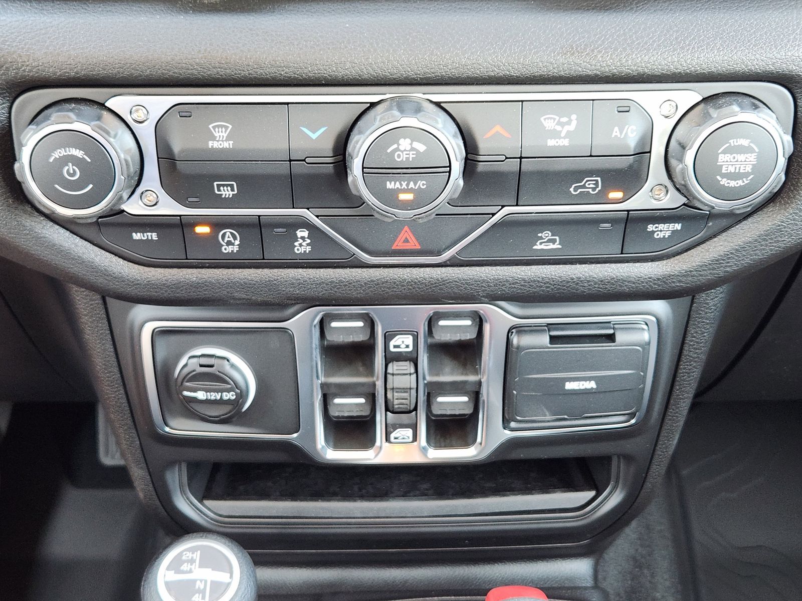 New 2026 Hydro Blue Pearlcoat Jeep 4-DOOR SPORT image 26