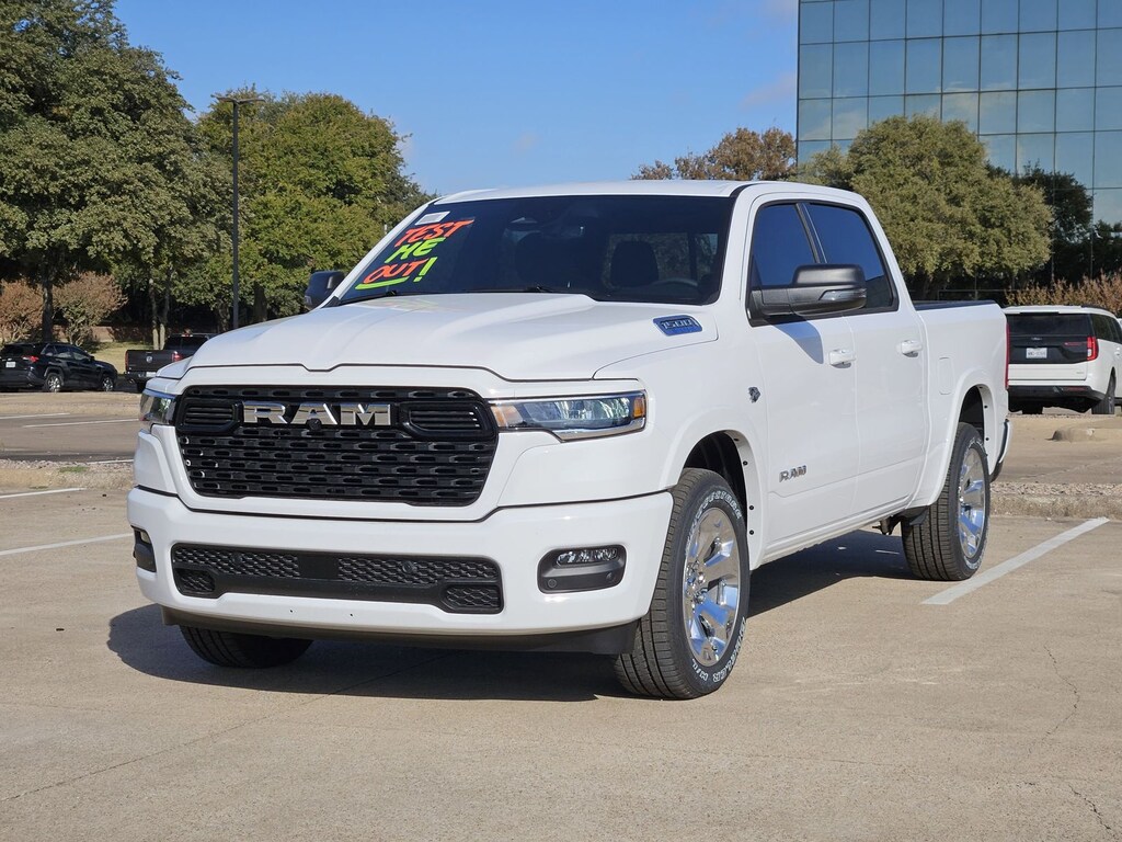 New 2026 Ram 1500 LONE STAR CREW CAB 4X4 5'7 BOX Pickup