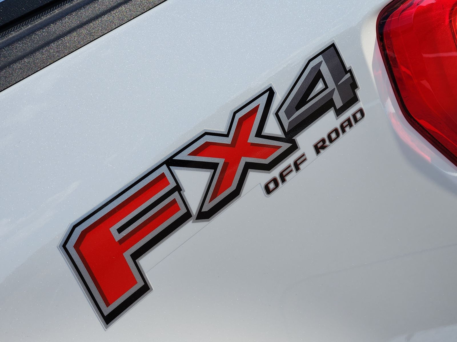 Used 2022 Brown Ford  image 19