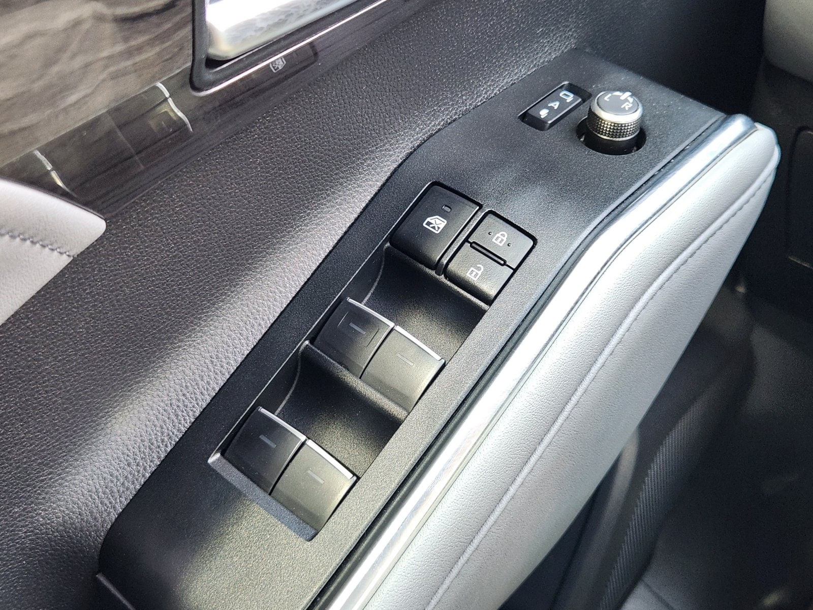Used 2025 Cypress Toyota Limited image 32