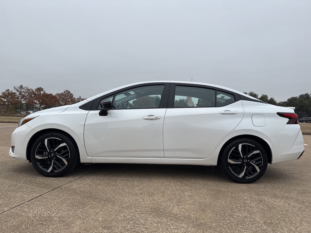 Used 2025 Nissan Versa 1.6 SR Sedan