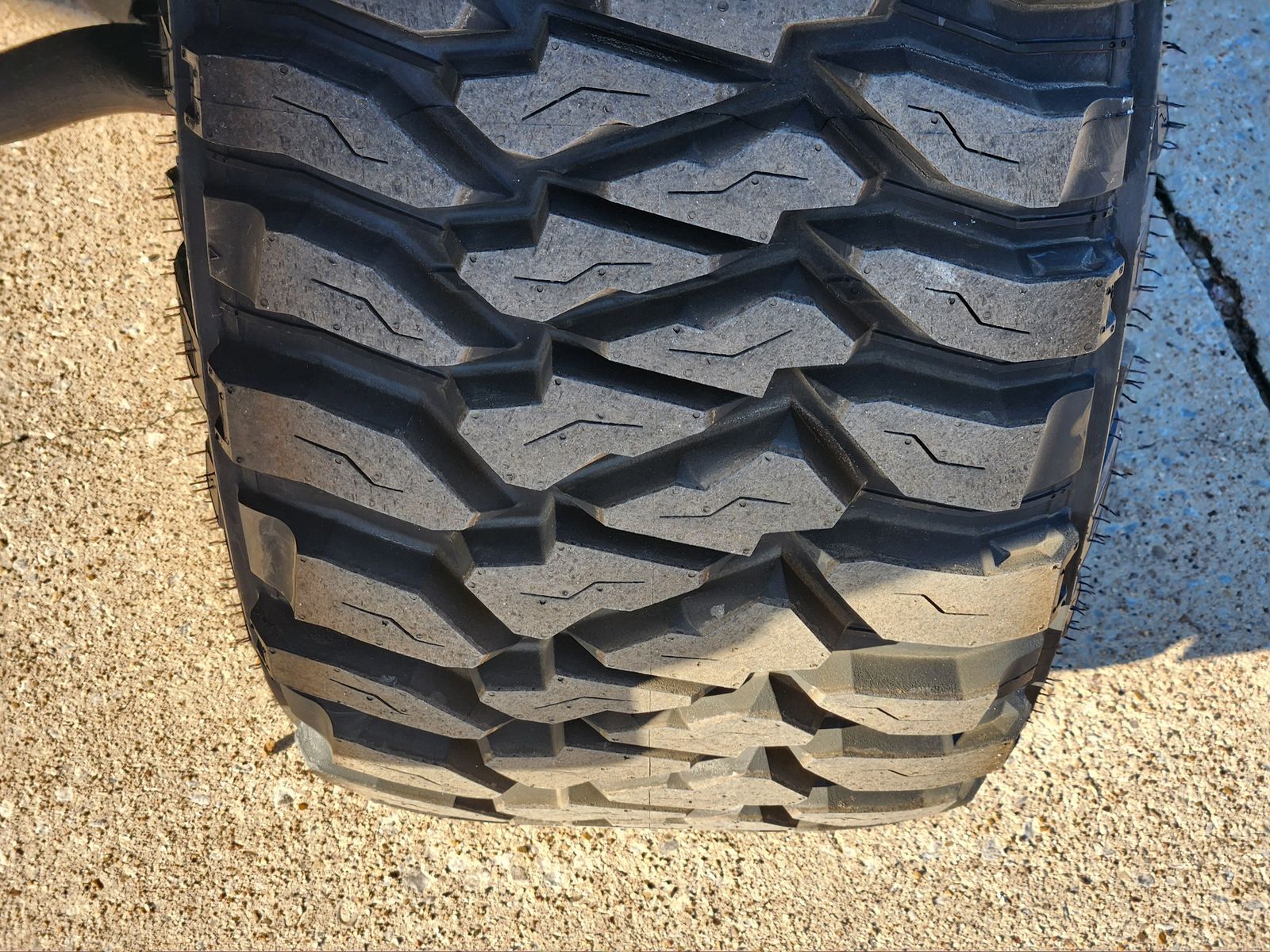 New 2025 Bright White Ram BIG HORN CREW CAB 4X4 6