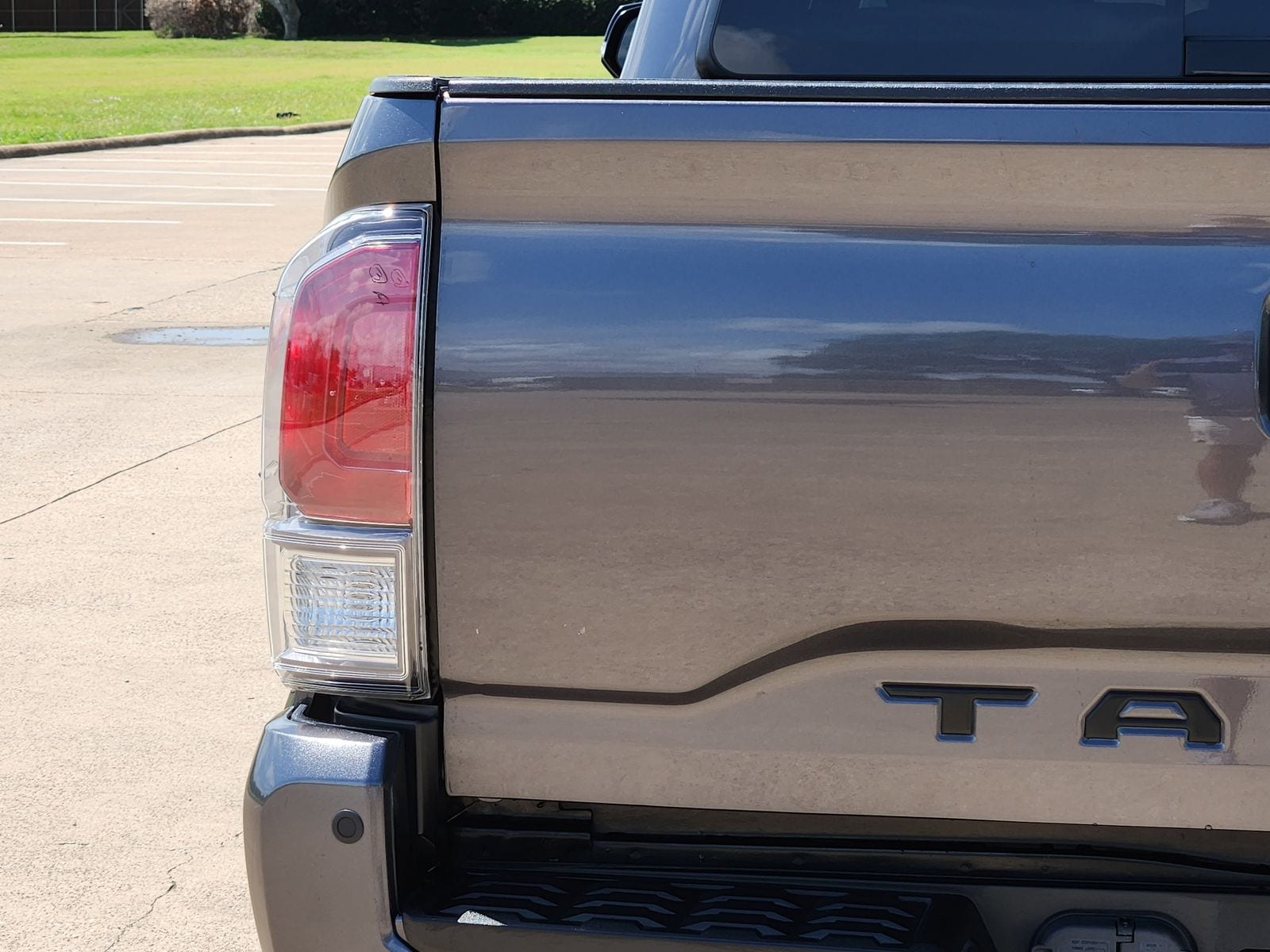 Used 2023 Magnetic Gray Toyota  image 15