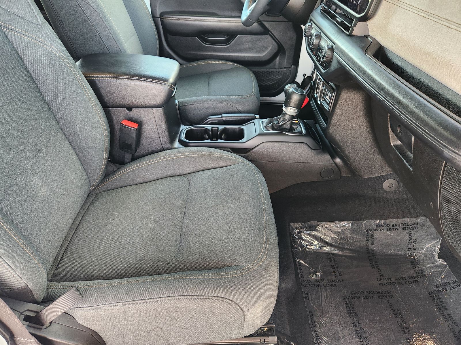 Used 2024 Bright White Clearcoat Jeep Sahara image 21