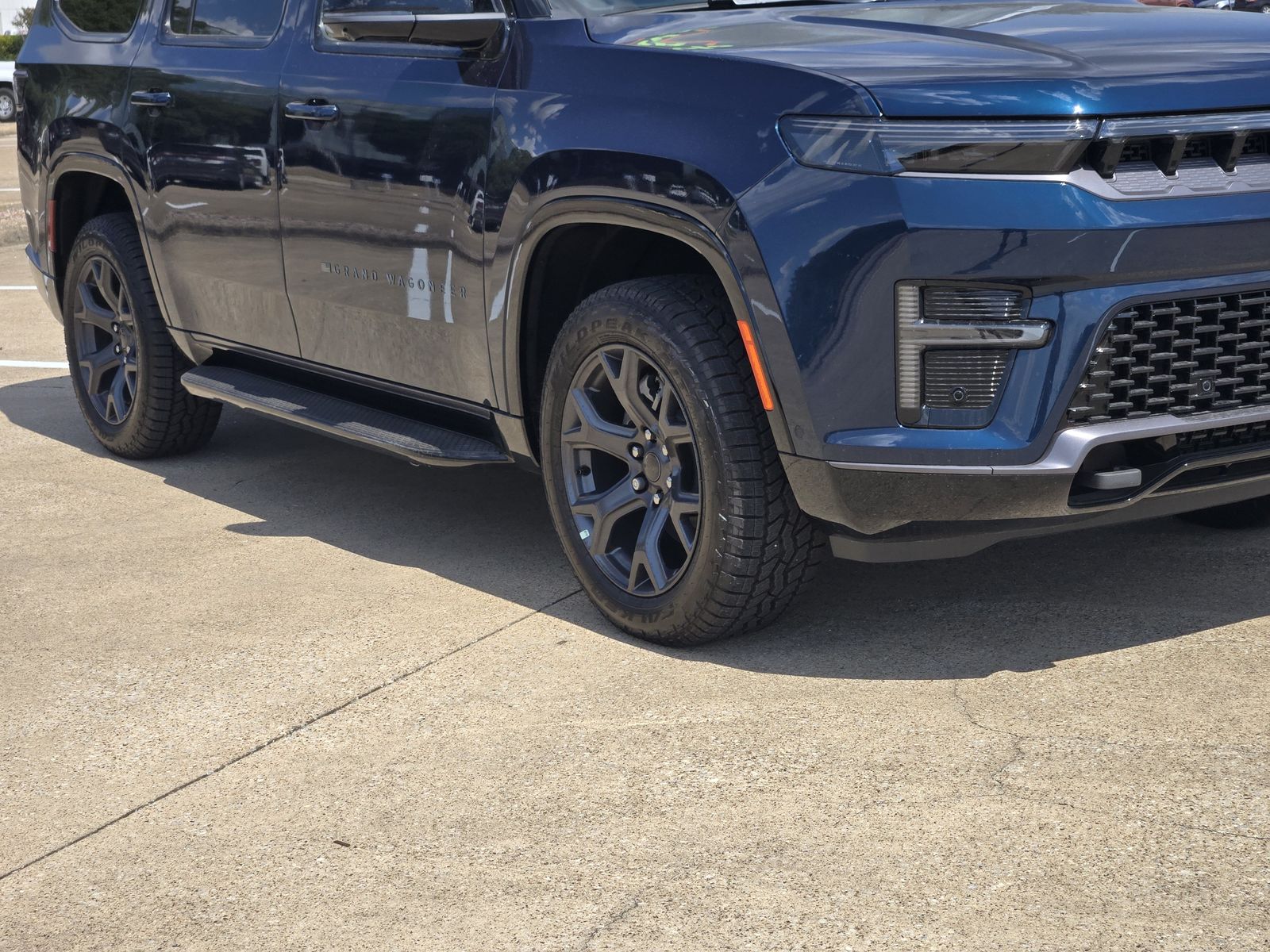 New 2026 Fathom Blue Pearlcoat Jeep UPLAND 4X4 image 11