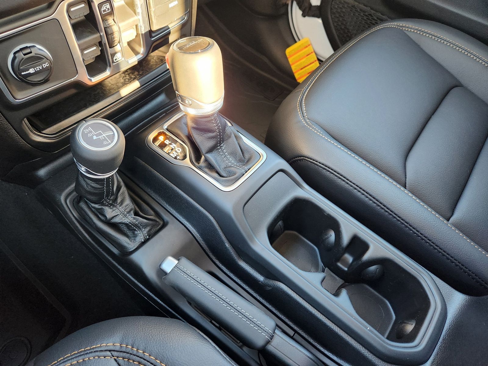 New 2026 Bright White Jeep TEXAS TRAIL 4X4 image 29