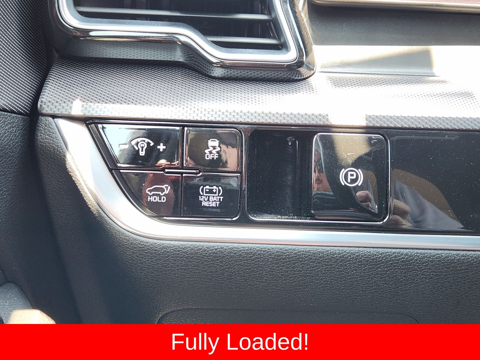 Used 2025 Fusion Black Kia SX-Prestige image 30