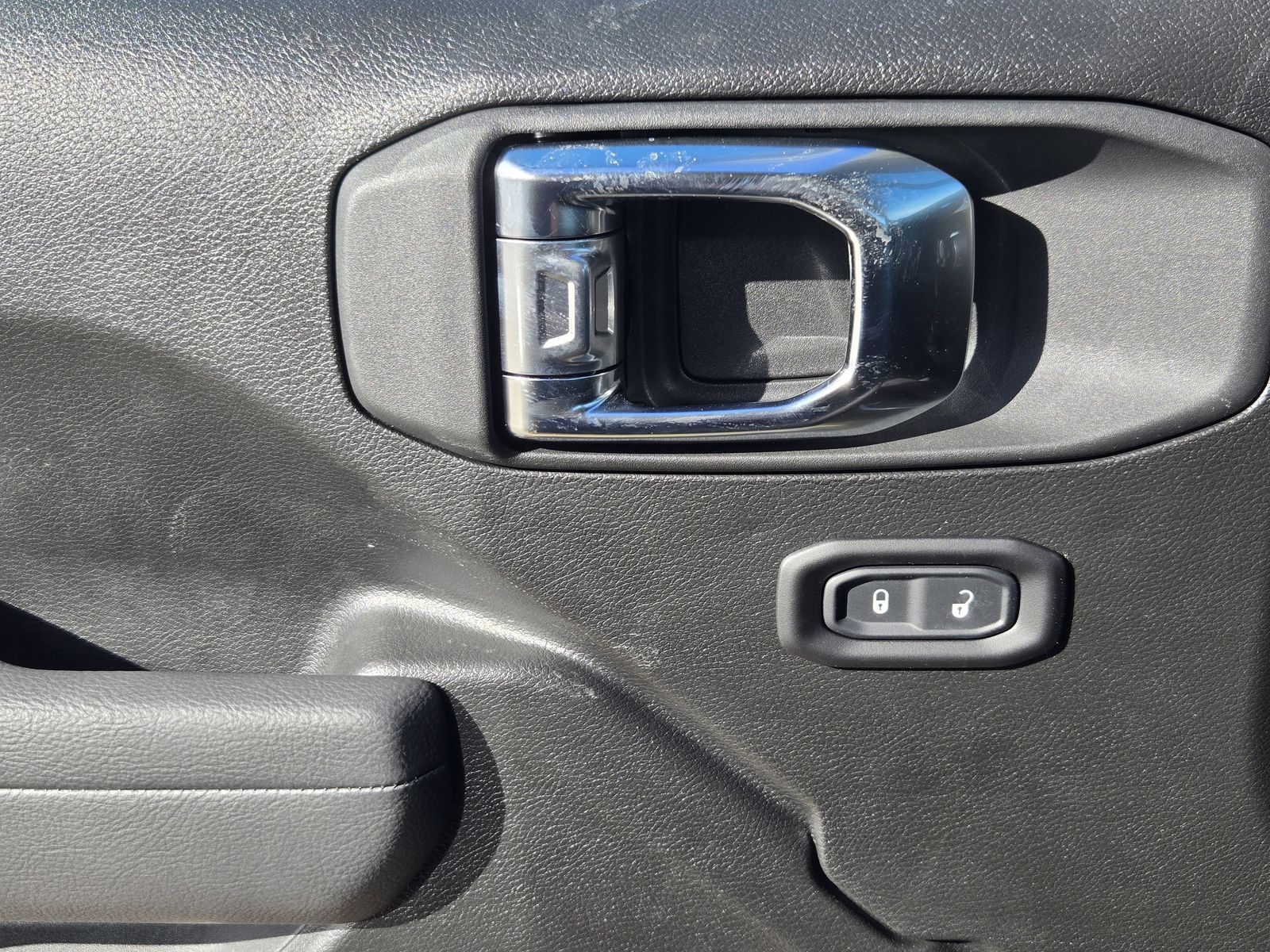 New 2026 41 Jeep 2-DOOR SPORT image 24