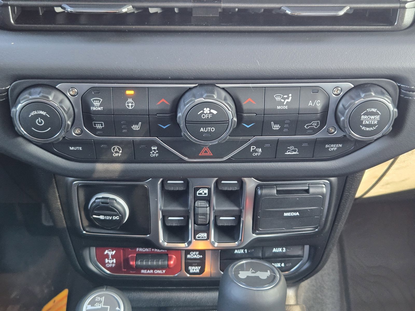 New 2026 Reign Jeep 4-DOOR RUBICON image 18