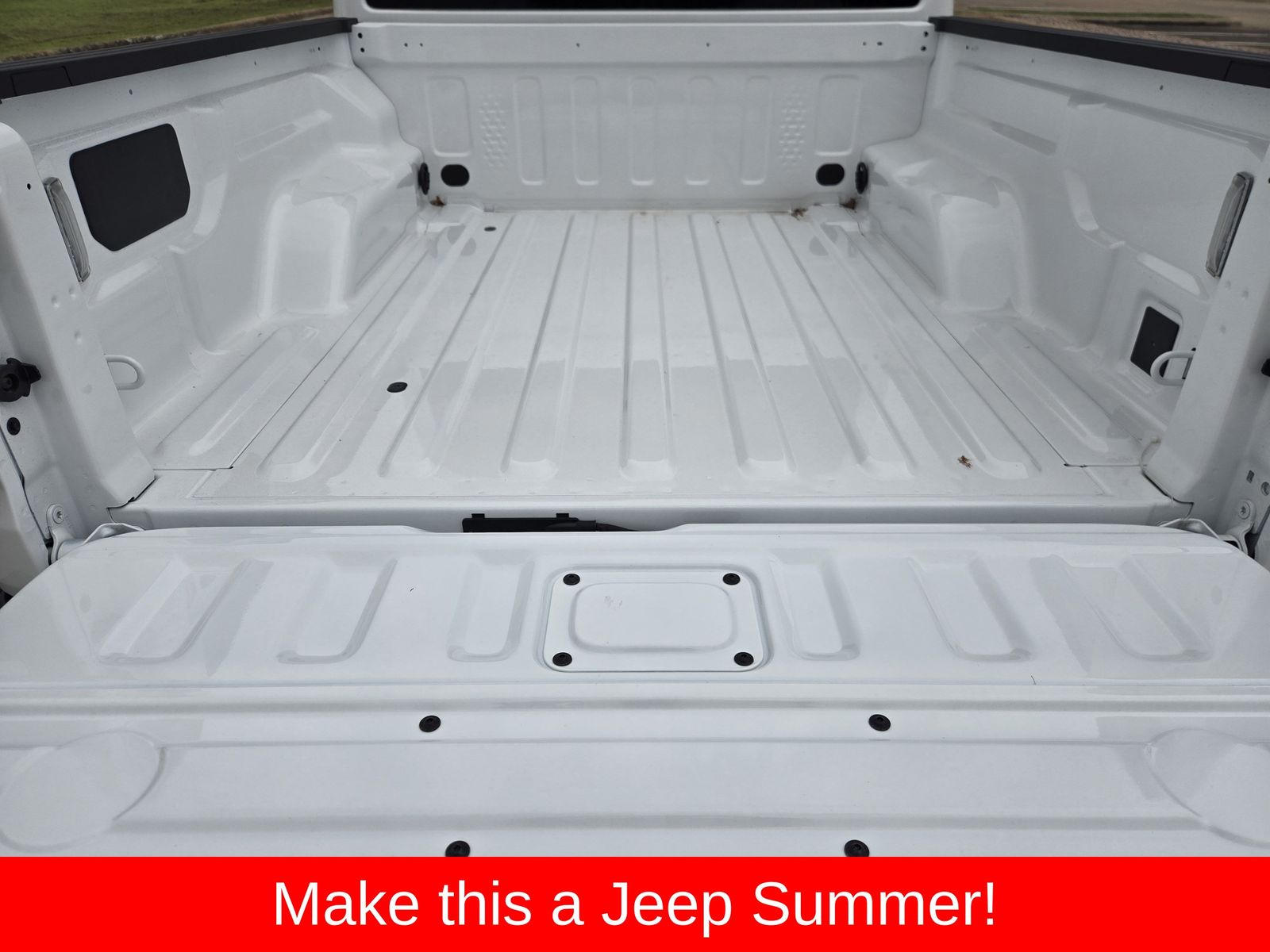 New 2026 Bright White Jeep MOJAVE X 4X4 image 42