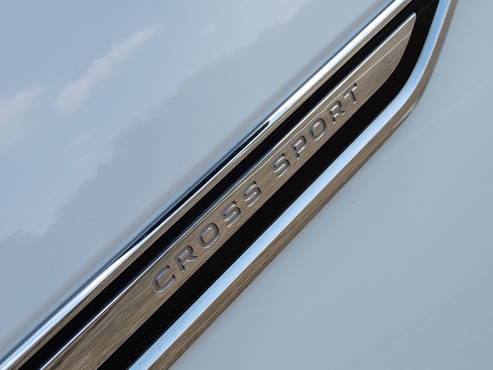 Used 2022 Pure White Volkswagen 2.0T SE w/Technology image 19