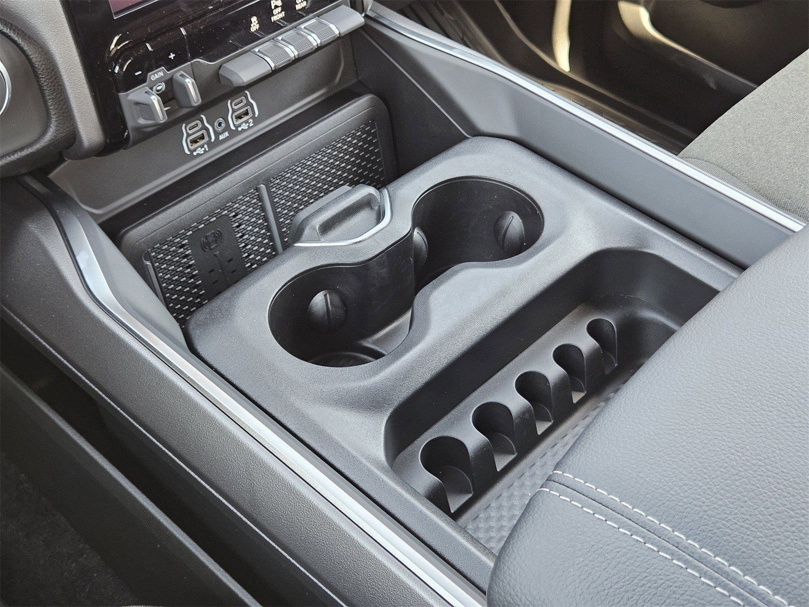 New 2026 Diamond Black Crystal Pearlcoat Ram LONE STAR CREW CAB 4X4 5