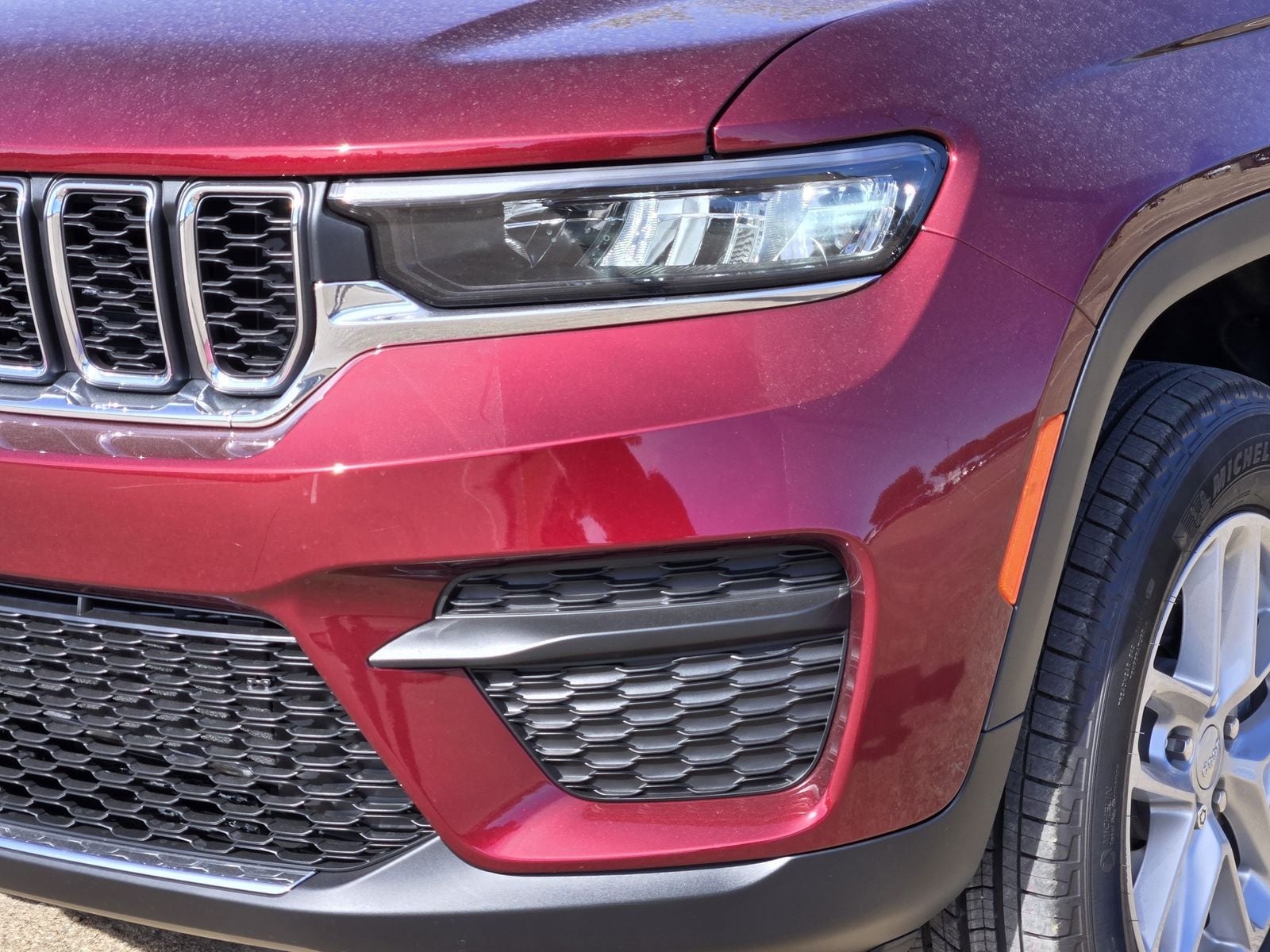 New 2025 Velvet Red Pearlcoat Jeep LAREDO X 4X4 image 8