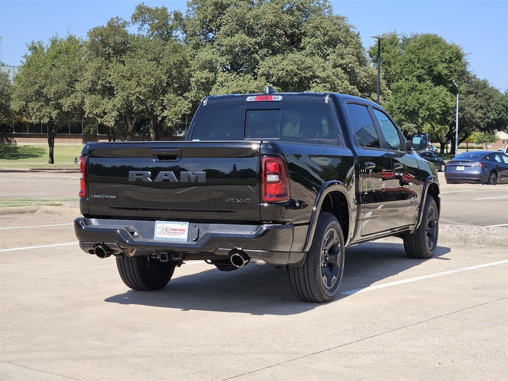 New 2026 Ram 1500 LONE STAR CREW CAB 4X4 5'7 BOX Pickup
