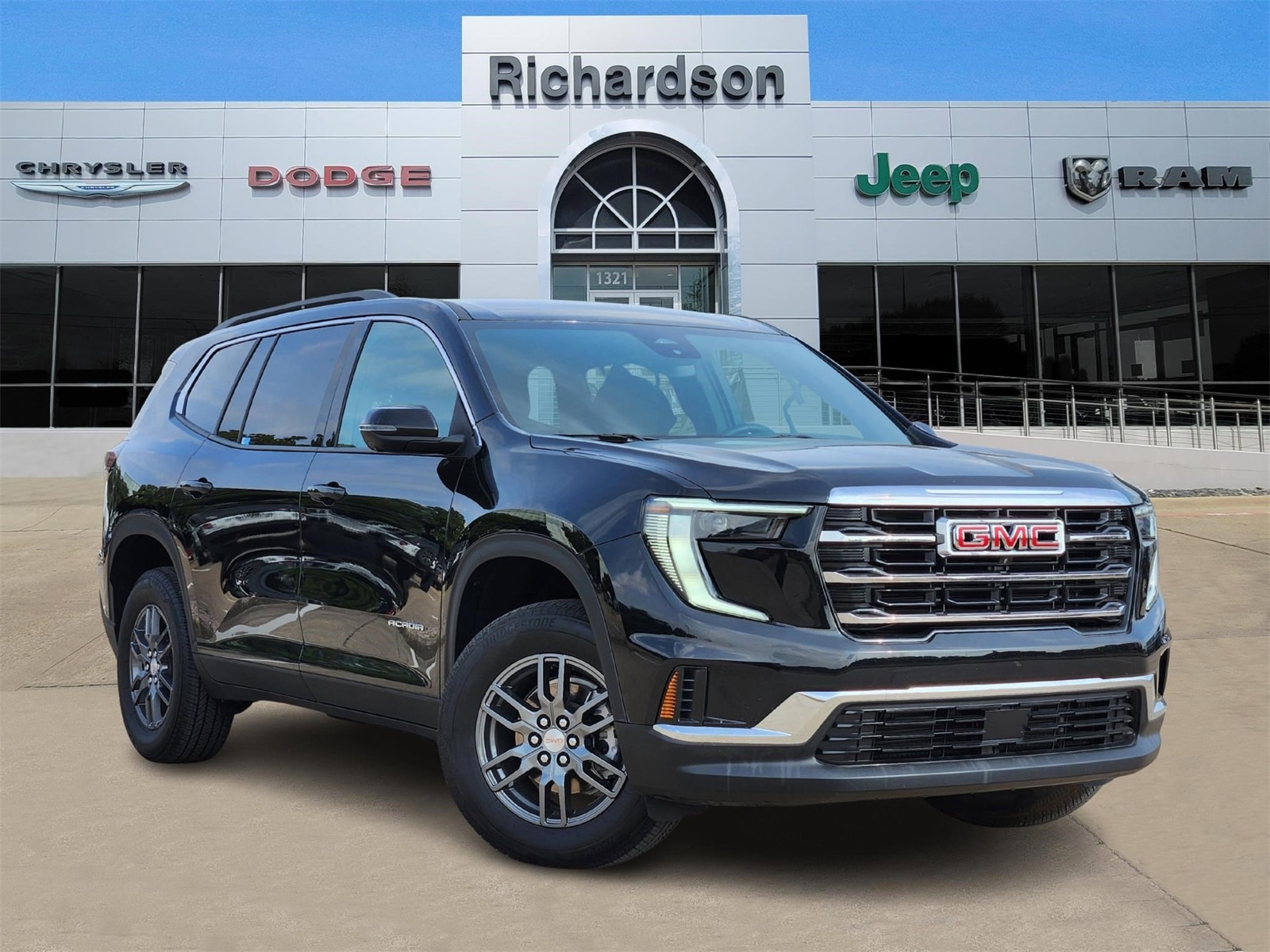 2025 GMC Acadia Elevation's photo