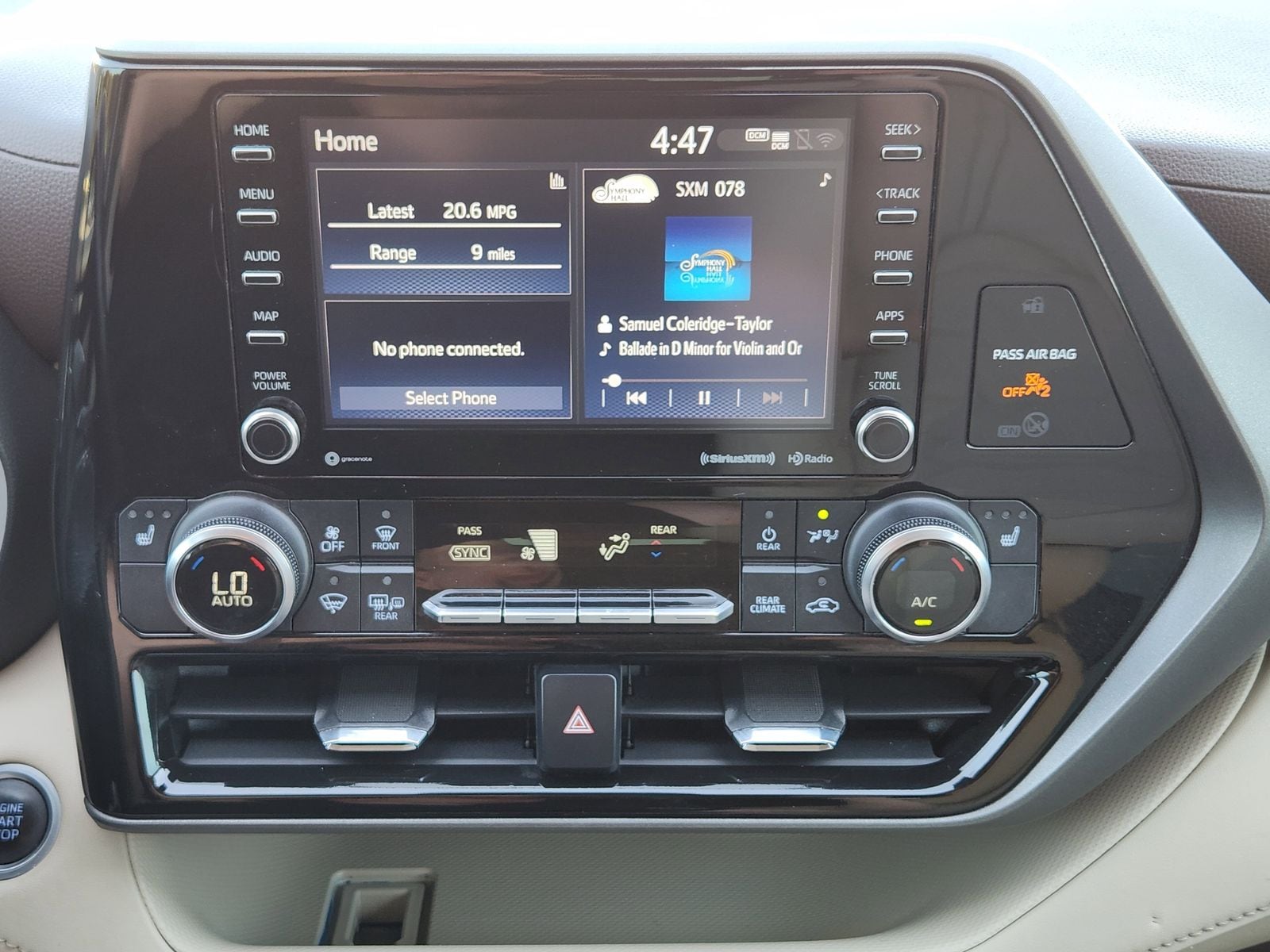 Used 2021 Midnight Black Toyota XLE image 25