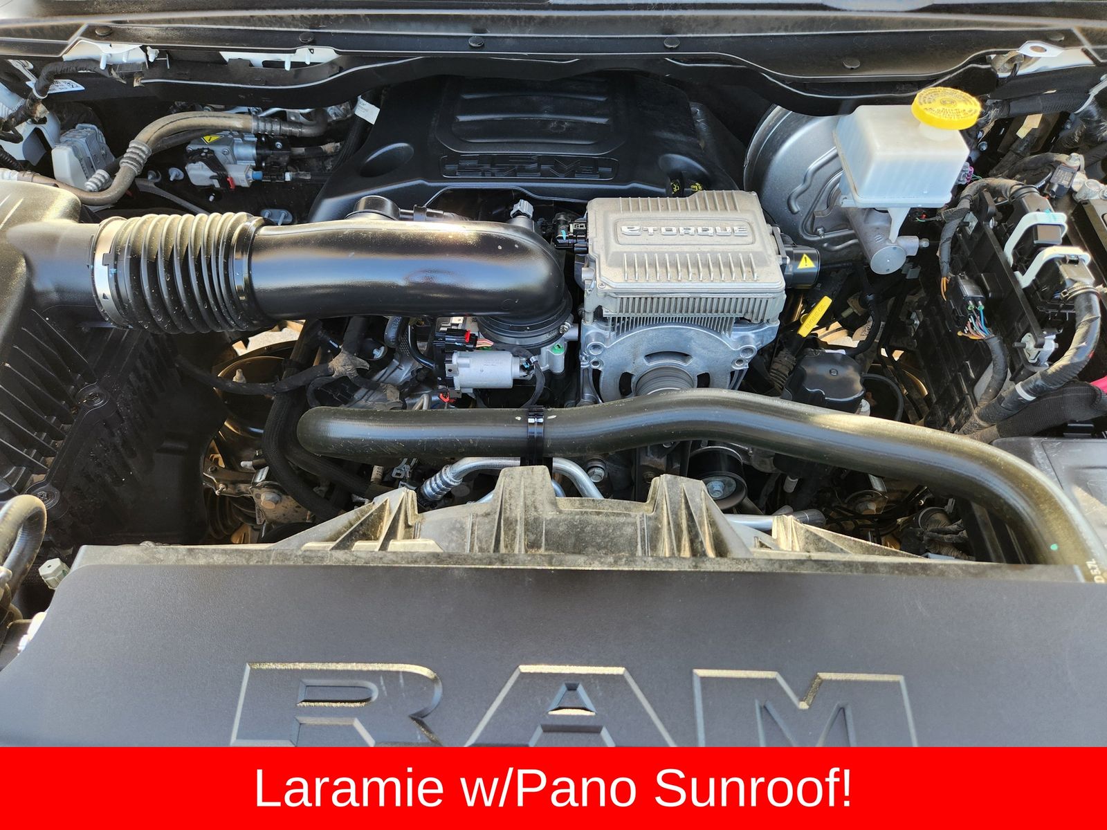 Used 2023 Bright White Ram Laramie image 41