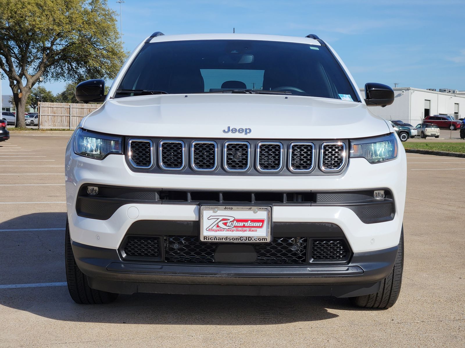 Used 2024 Bright White Jeep Latitude Lux image 7