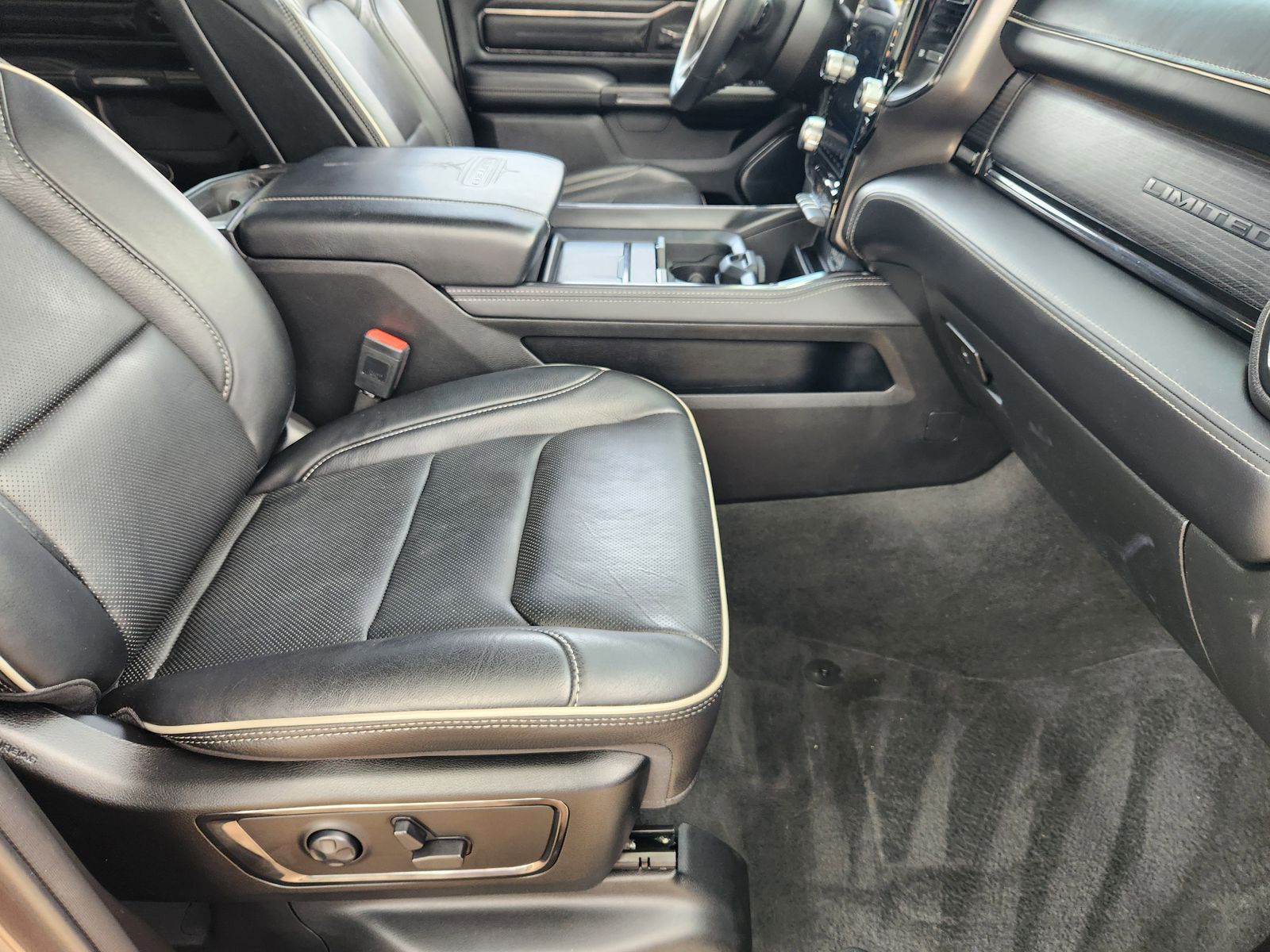 Used 2023 Granite Crystal Ram Limited image 22