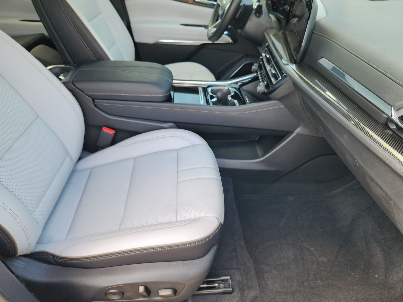 Used 2026 Mosaic Black Chevrolet High Country image 20
