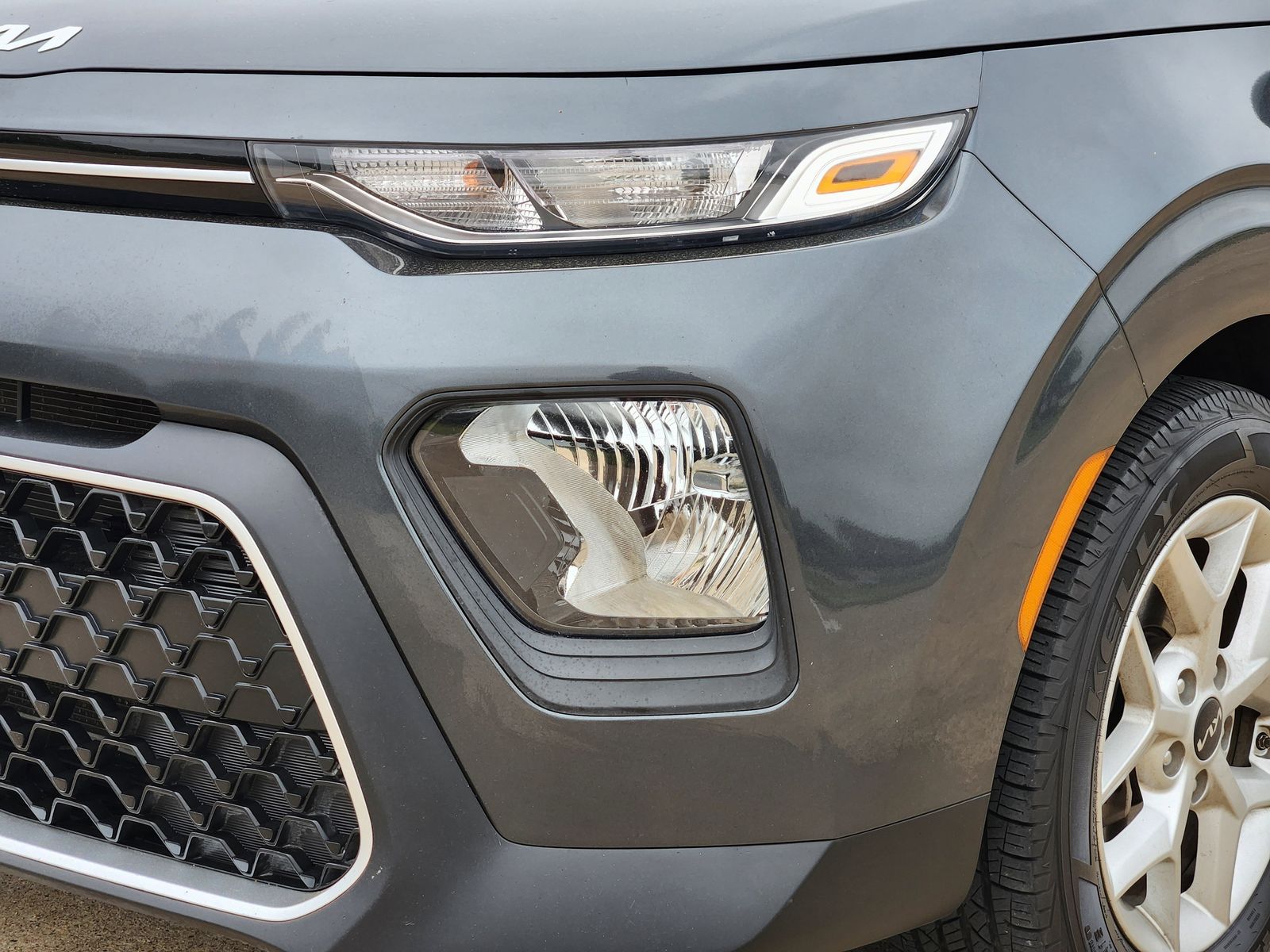 Used 2022 Gravity Gray Kia LX image 10