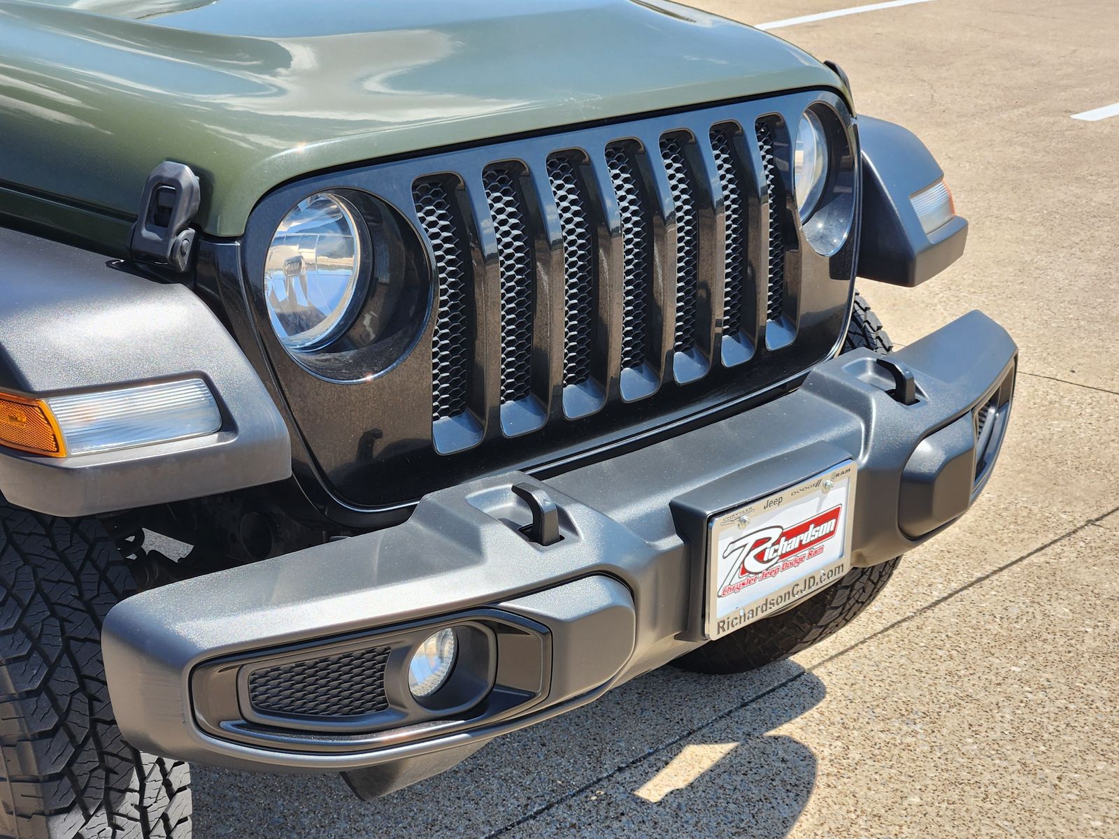 Used 2022 Sarge Green Jeep Unlimited Sport image 11