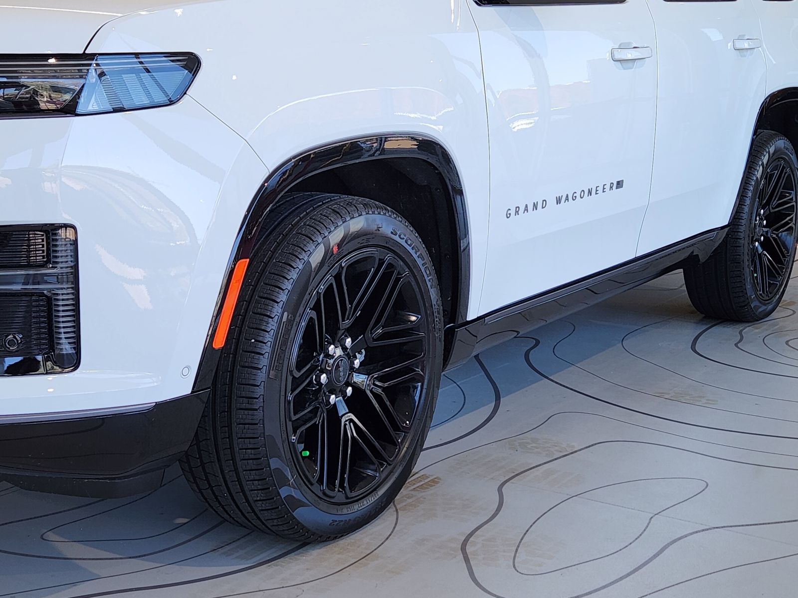 New 2026 Bright White Jeep LIMITED RESERVE 4X4 image 9