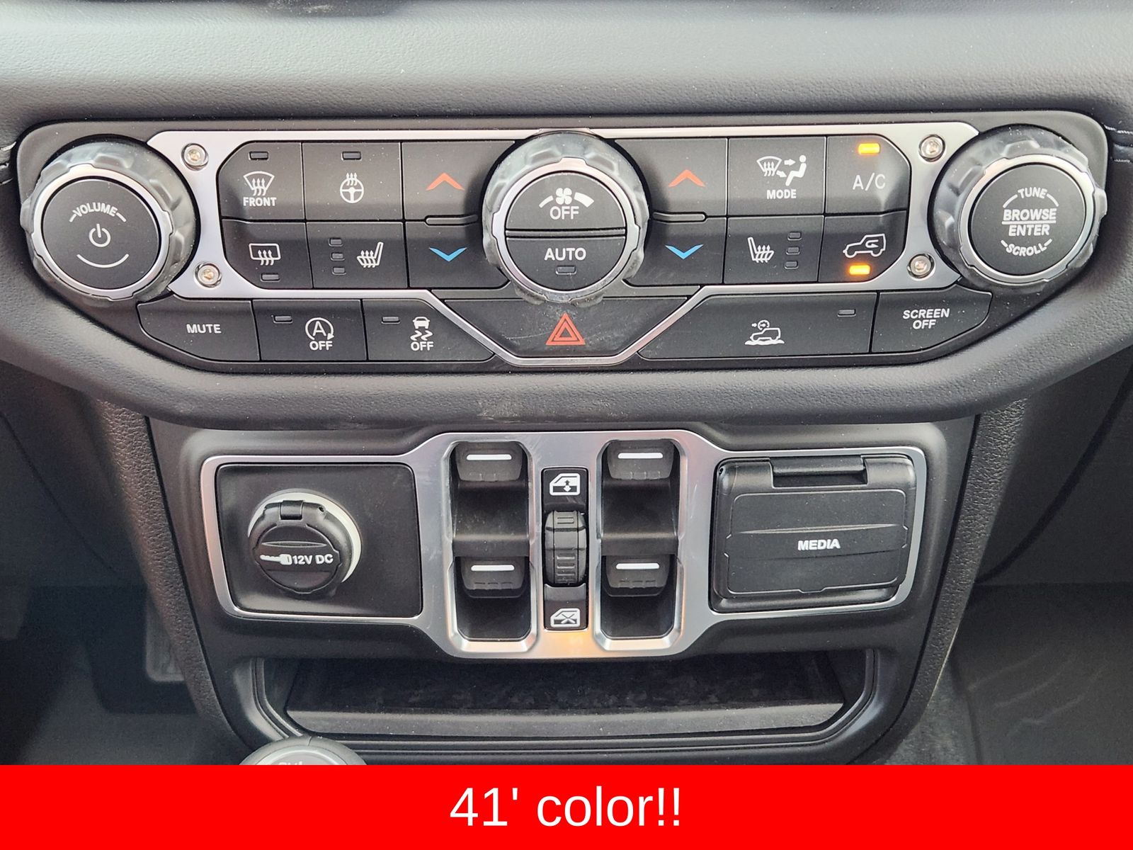 New 2026 41 Jeep SAHARA 4X4 image 27