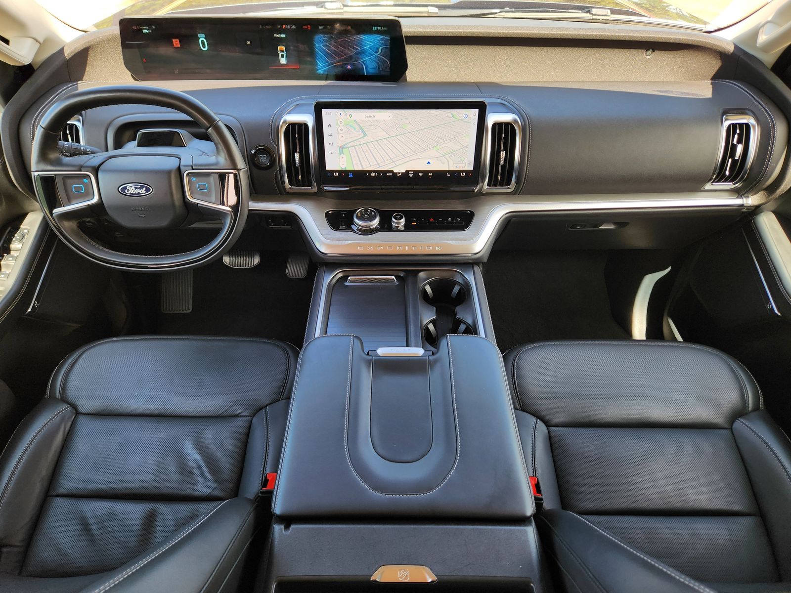 Used 2025 Gray Metallic Ford Platinum image 39