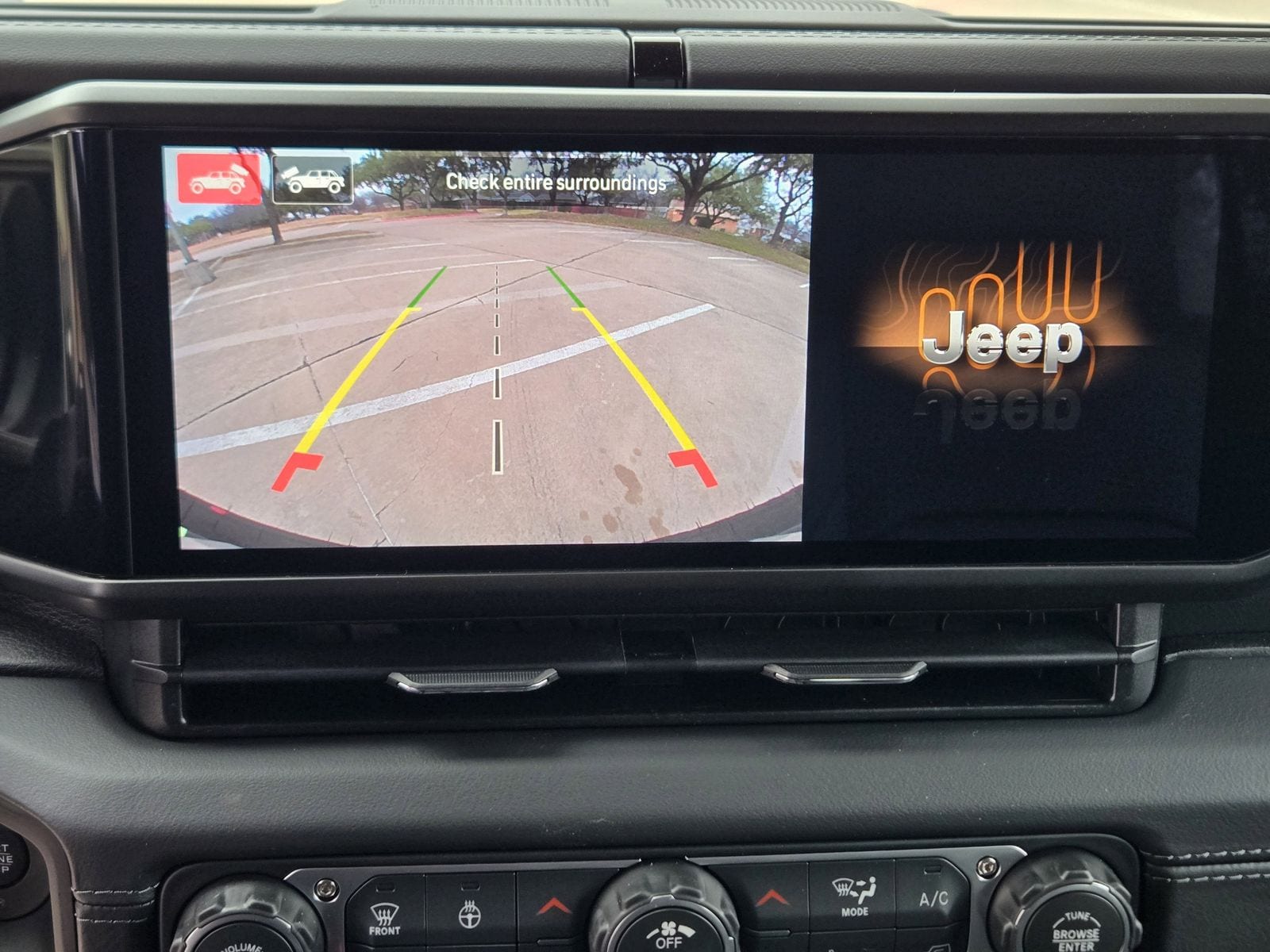 New 2026 Bright White Jeep 4-DOOR SAHARA image 18