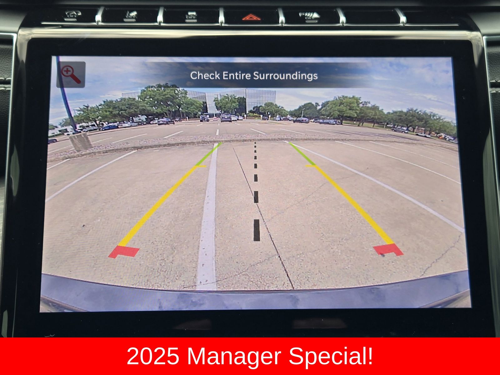 New 2025 Baltic Gray Jeep L LIMITED 4X4 image 22