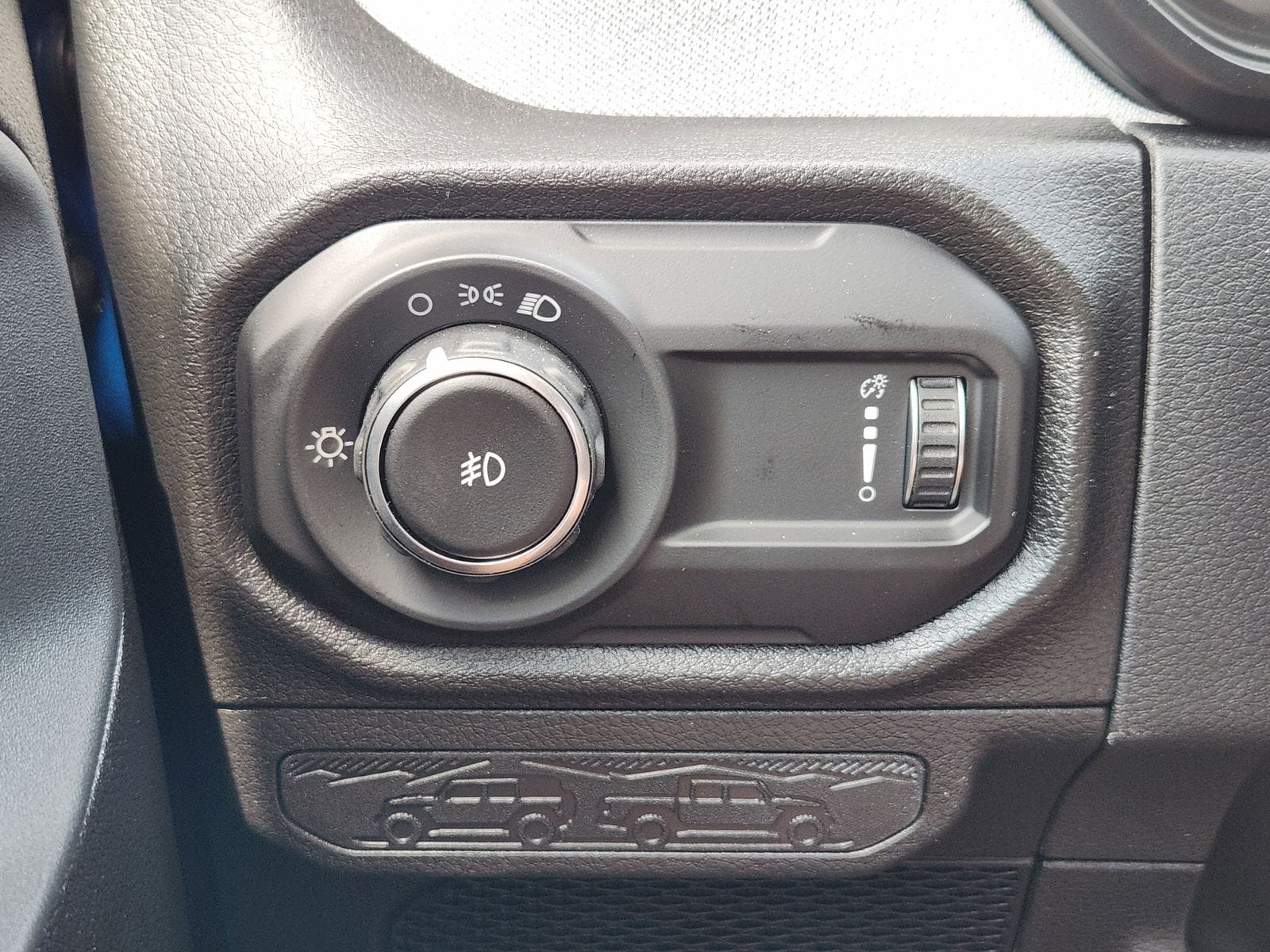 New 2026 Hydro Blue Pearlcoat Jeep 4-DOOR SPORT image 30