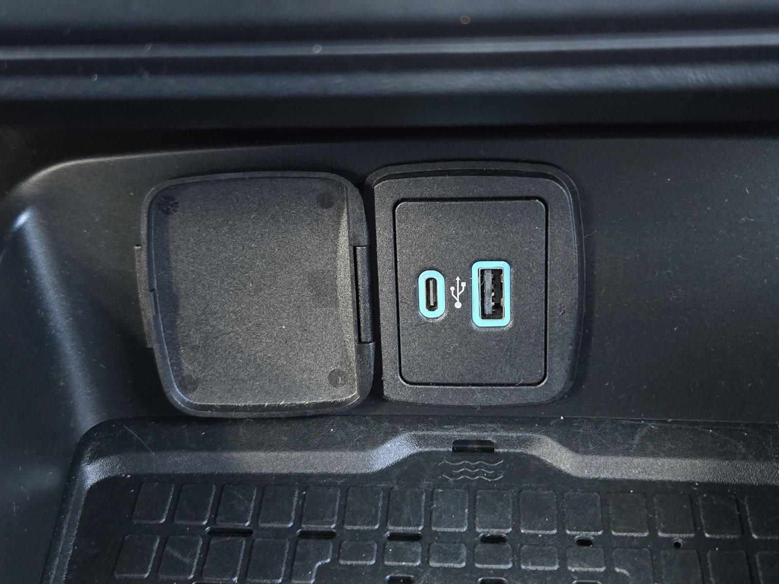 Used 2024 Cactus Ford Raptor image 28