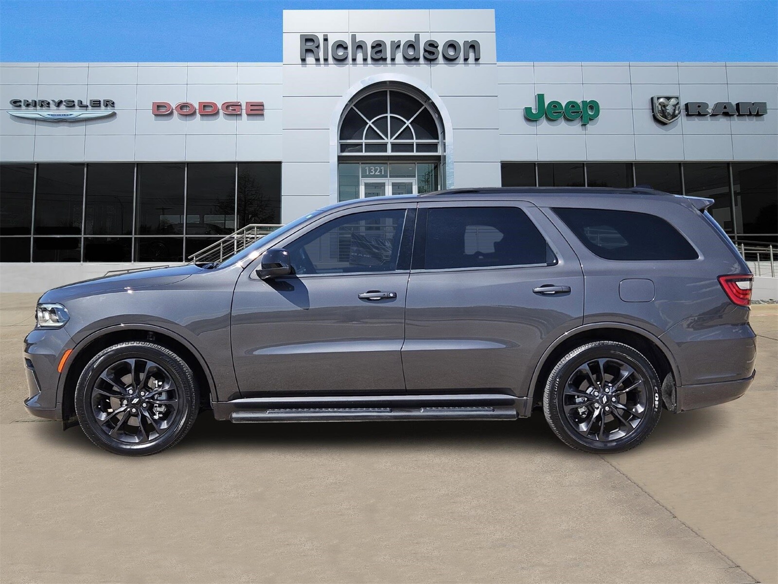 2025 Dodge Durango GT photo 3