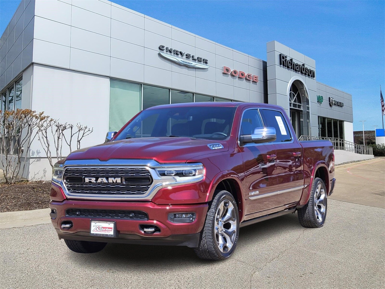 2024 Ram 1500 Limited photo 2