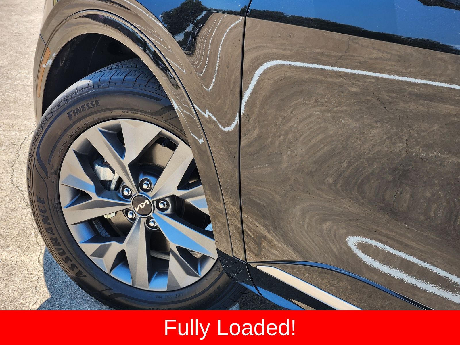 Used 2025 Fusion Black Kia SX-Prestige image 17