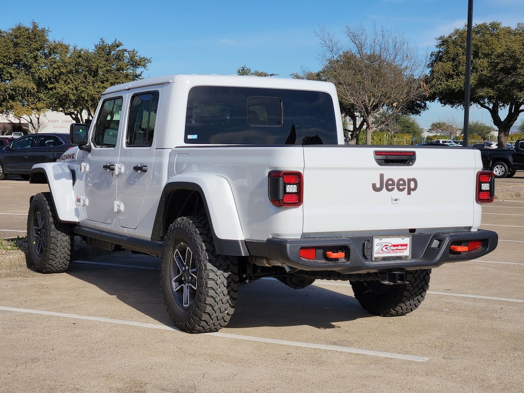 New 2026 Jeep Gladiator MOJAVE 4X4 Pickup