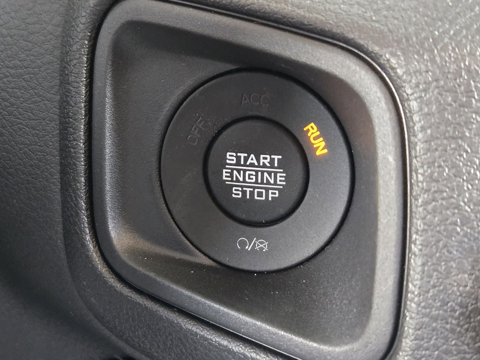 New 2026 Bright White Jeep 4-DOOR WILLYS image 23