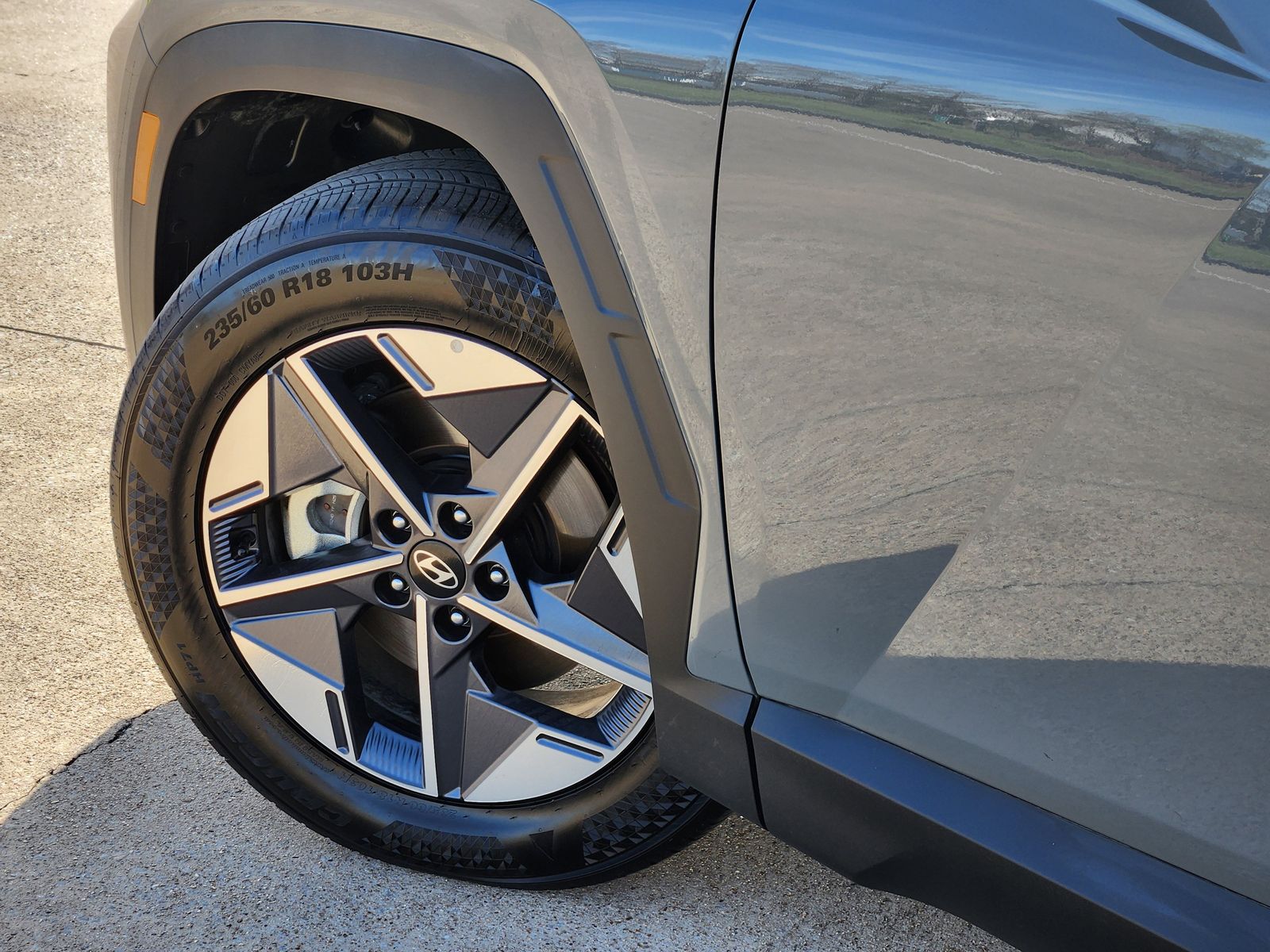 Used 2026 Hampton Gray Hyundai SEL image 17