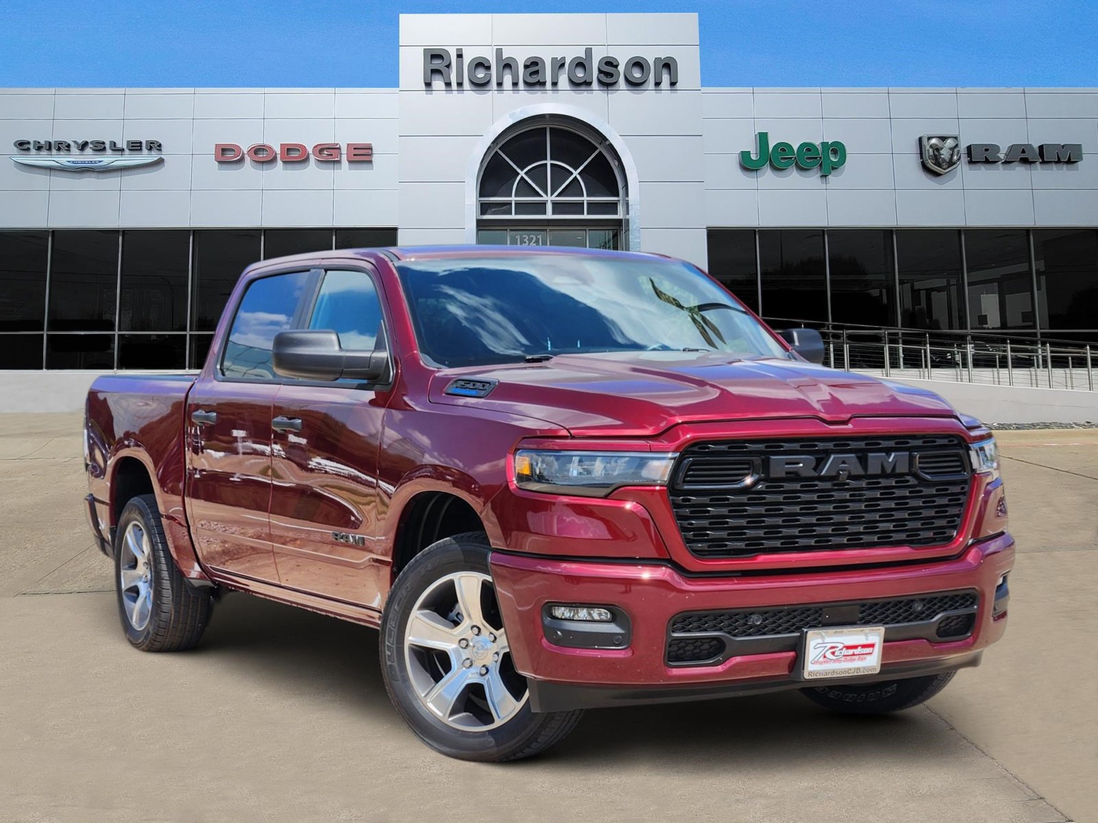 2025 RAM 1500 Tradesman Crew Cab 4WD